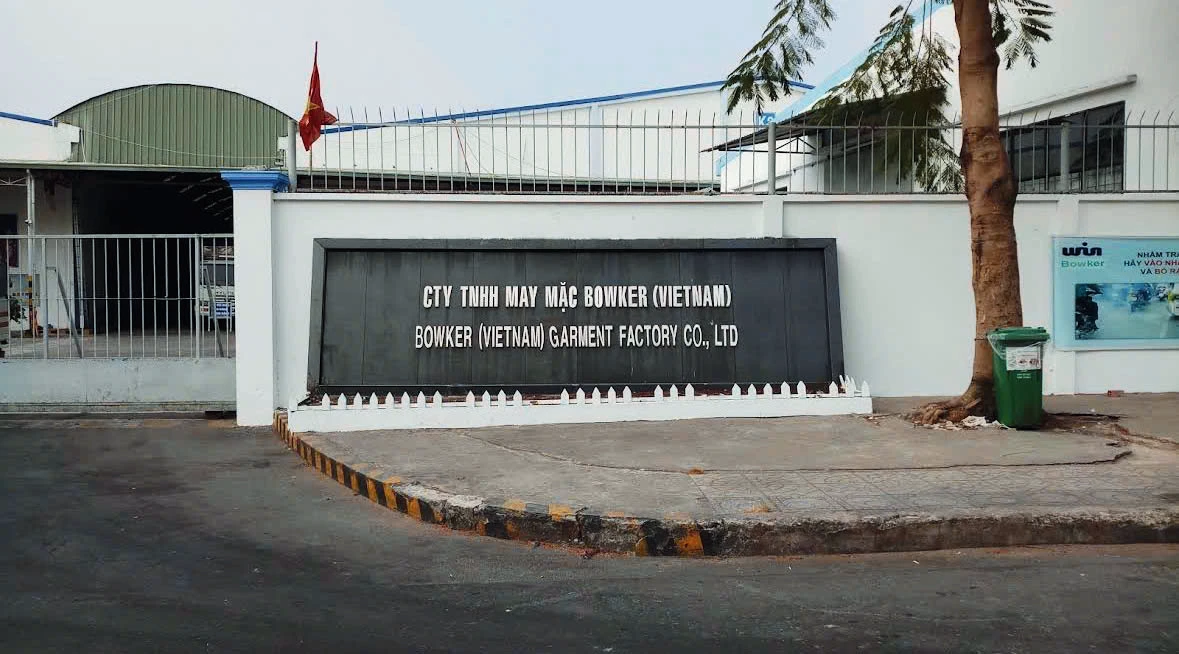Công ty may mặc Bowker